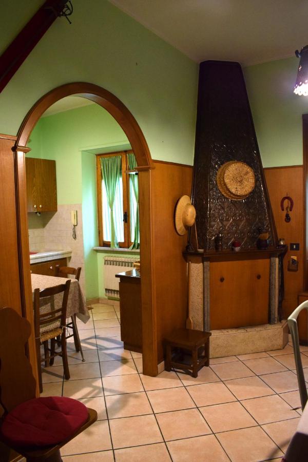 Alf E Ann B&B Tivoli Terme Bagian luar foto